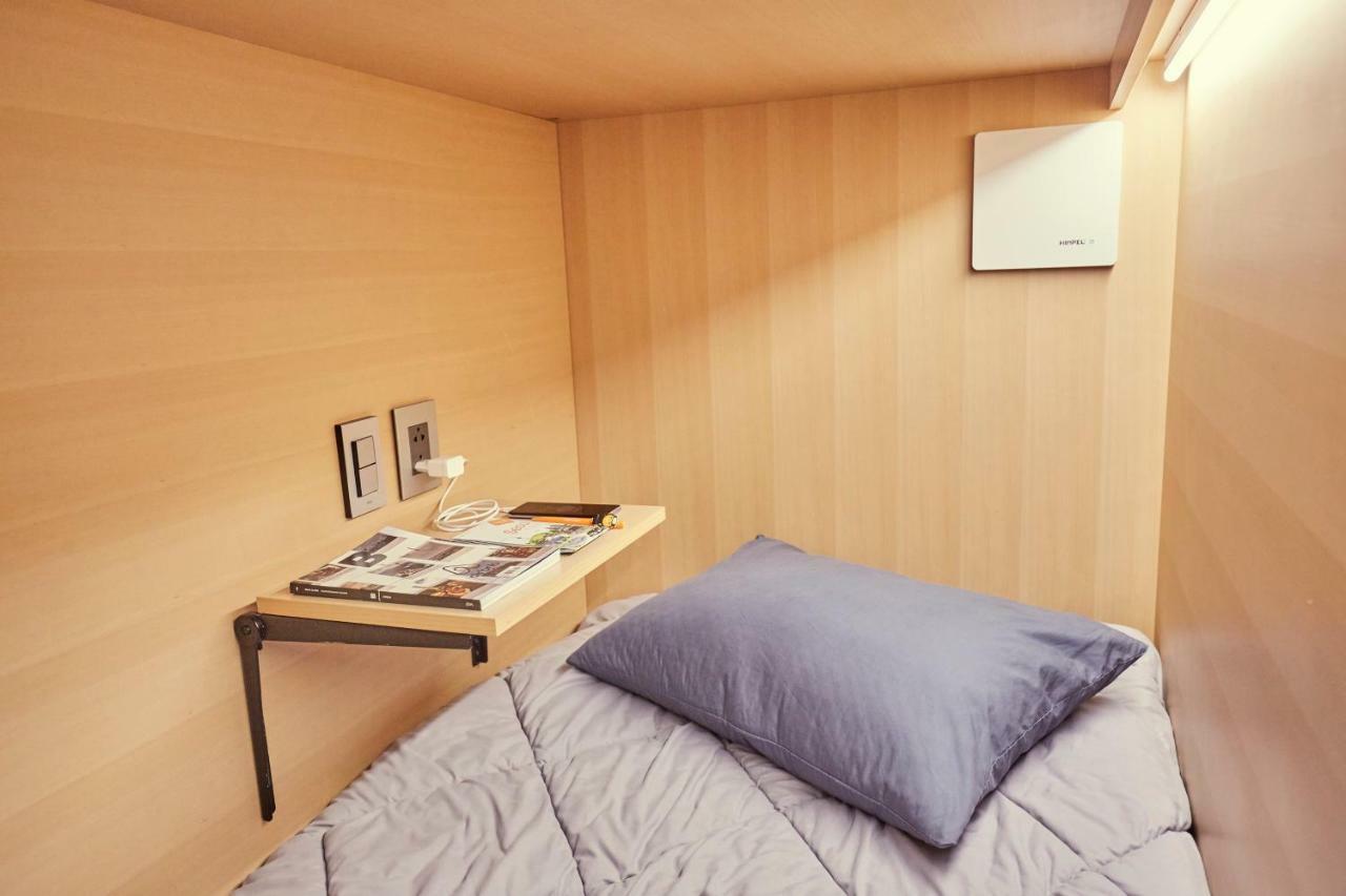 The Capsule Myeongdong Vandrarhem Seoul Exteriör bild